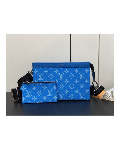 LV  Voyage  Handbag