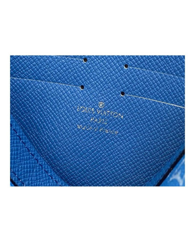 LV  Voyage  Handbag