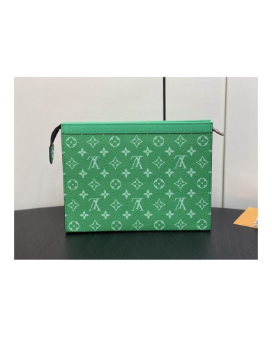 LV  Voyage  Handbag