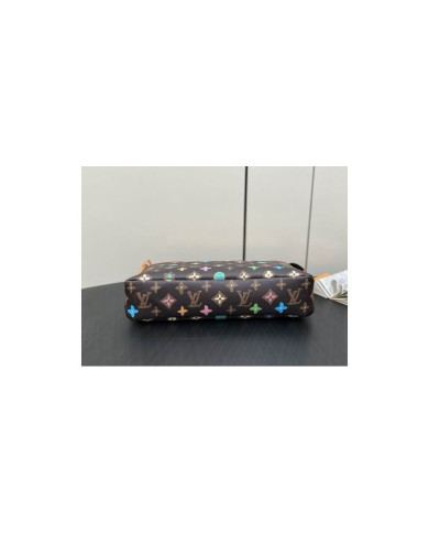 LV  Voyage  Handbag