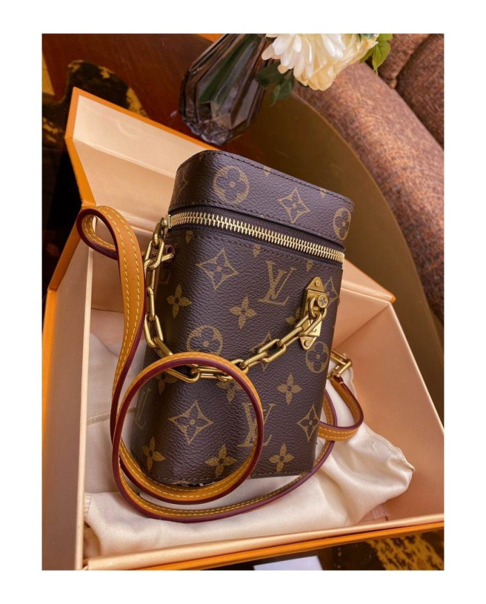LV   Mobile phone bag