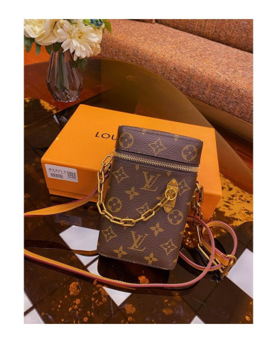 LV   Mobile phone bag