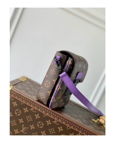 LV  S-Lock   Mobile phone bag