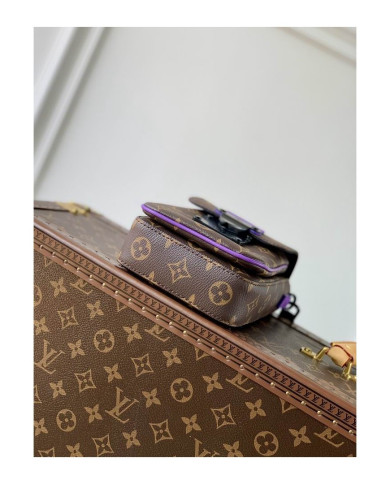LV  S-Lock   Mobile phone bag