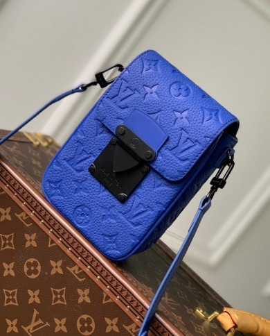 LV  S-Lock  Mobile phone bag