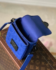 LV  S-Lock  Mobile phone bag