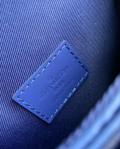 LV  S-Lock  Mobile phone bag