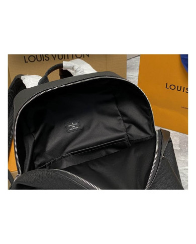 LV  Apollo  Shoulder bag