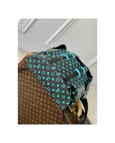 LV  Christopher  Shoulder bag
