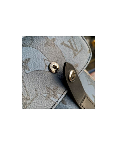 LV  Christopher Shoulder bag