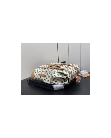 LV  Christopher  Shoulder bag