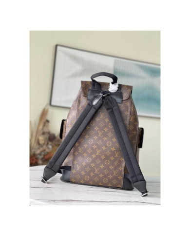 LV  Christopher Shoulder bag