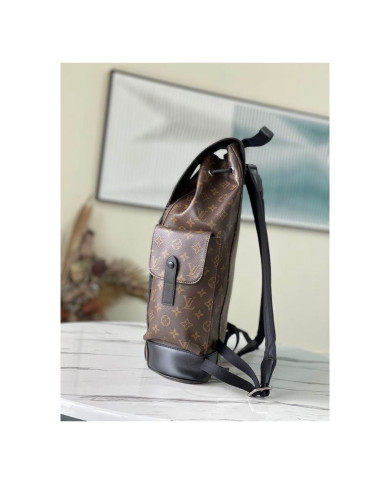 LV  Christopher Shoulder bag