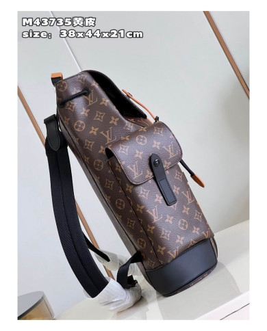 LV  Christopher  Shoulder bag