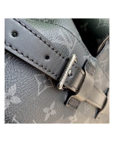 LV  Christopher Shoulder bag