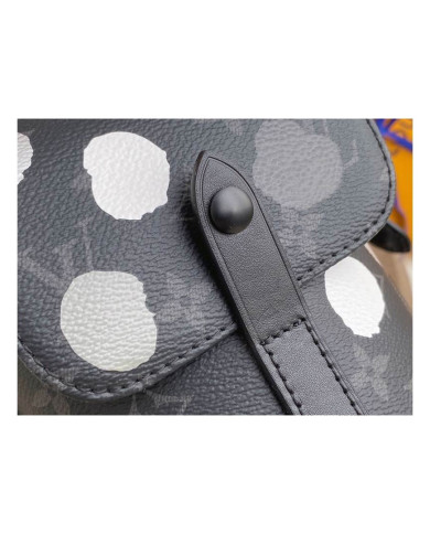 LV  Christopher Shoulder bag