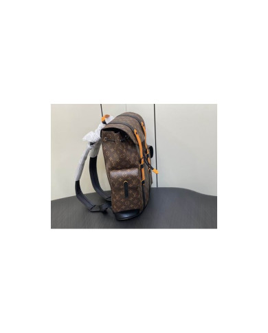 LV  Christopher  Shoulder bag