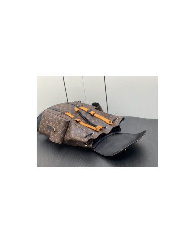 LV  Christopher  Shoulder bag