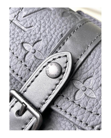 LV  Christopher Shoulder bag