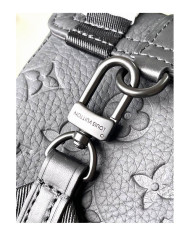 LV  Christopher Shoulder bag