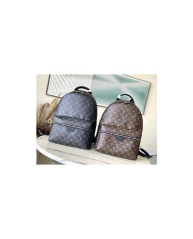LV  Discovery Shoulder bag