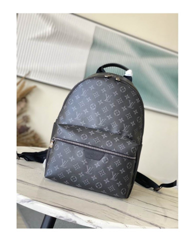 LV  Discovery Shoulder bag