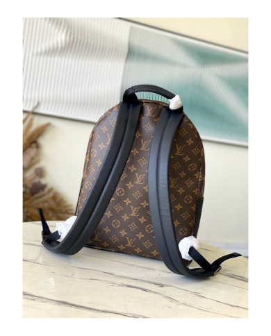 LV  Discovery Shoulder bag