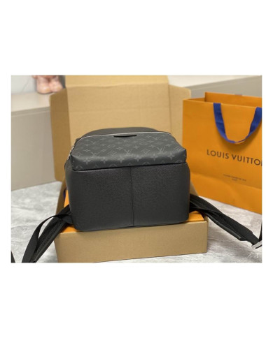 LV Discovery  Shoulder bag