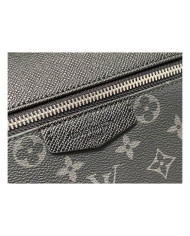 LV Discovery  Shoulder bag