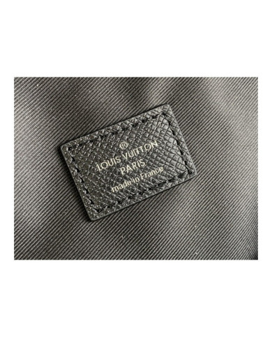 LV Discovery  Shoulder bag