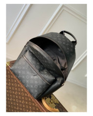 LV  Discovery Shoulder bag