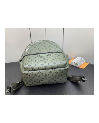 LV  Discovery  Shoulder bag