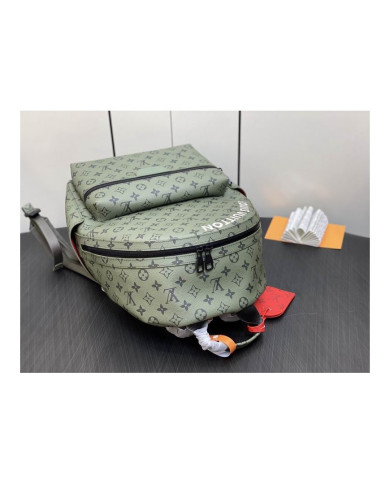 LV  Discovery  Shoulder bag