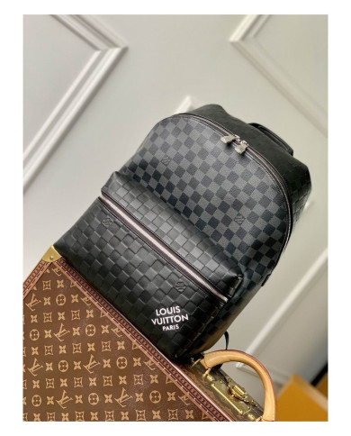 LV  Discovery Shoulder bag