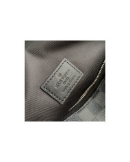 LV  Discovery Shoulder bag