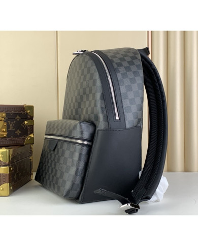 LV  Discovery Shoulder bag