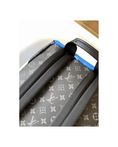 LV  XM Shoulder bag