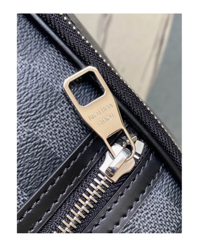 LV  Michael Shoulder bag