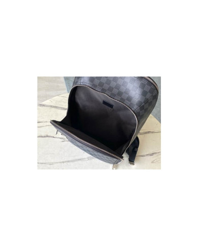 LV  Michael Shoulder bag