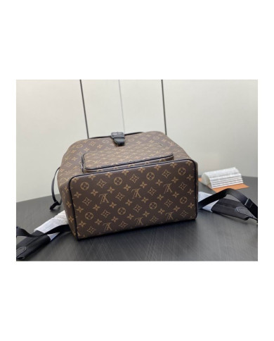 LV  Montsouris Shoulder bag