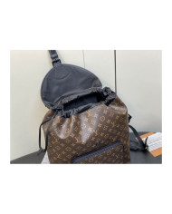 LV  Montsouris Shoulder bag