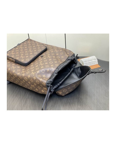 LV  Montsouris Shoulder bag