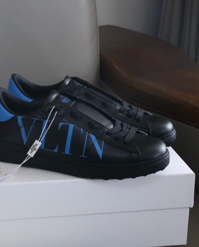 Valentino Couple style small white shoes