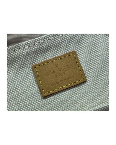 LV  YG  Shoulder bag