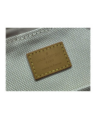LV  YG  Shoulder bag