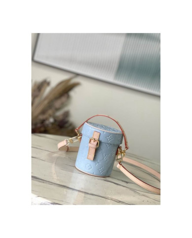 LV  Astor Bucket bag