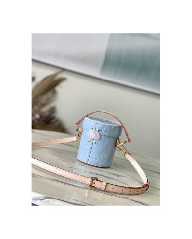 LV  Astor Bucket bag
