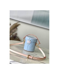 LV  Astor Bucket bag