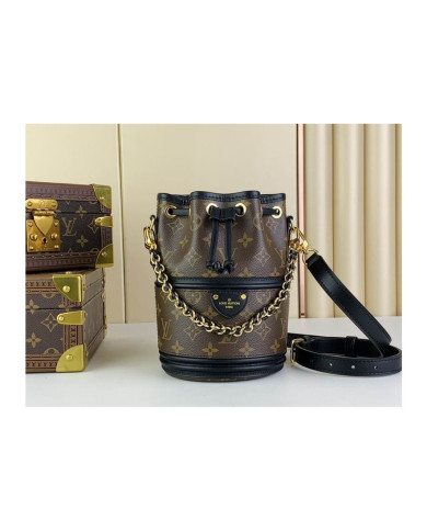 LV  Canoe Bucket bag