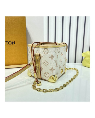 LV  Nano Bucket bag
